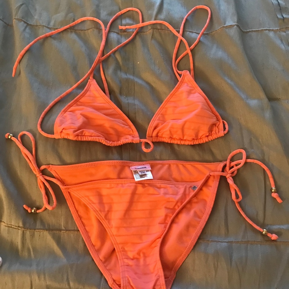 2 piece peach bikini size xsmall